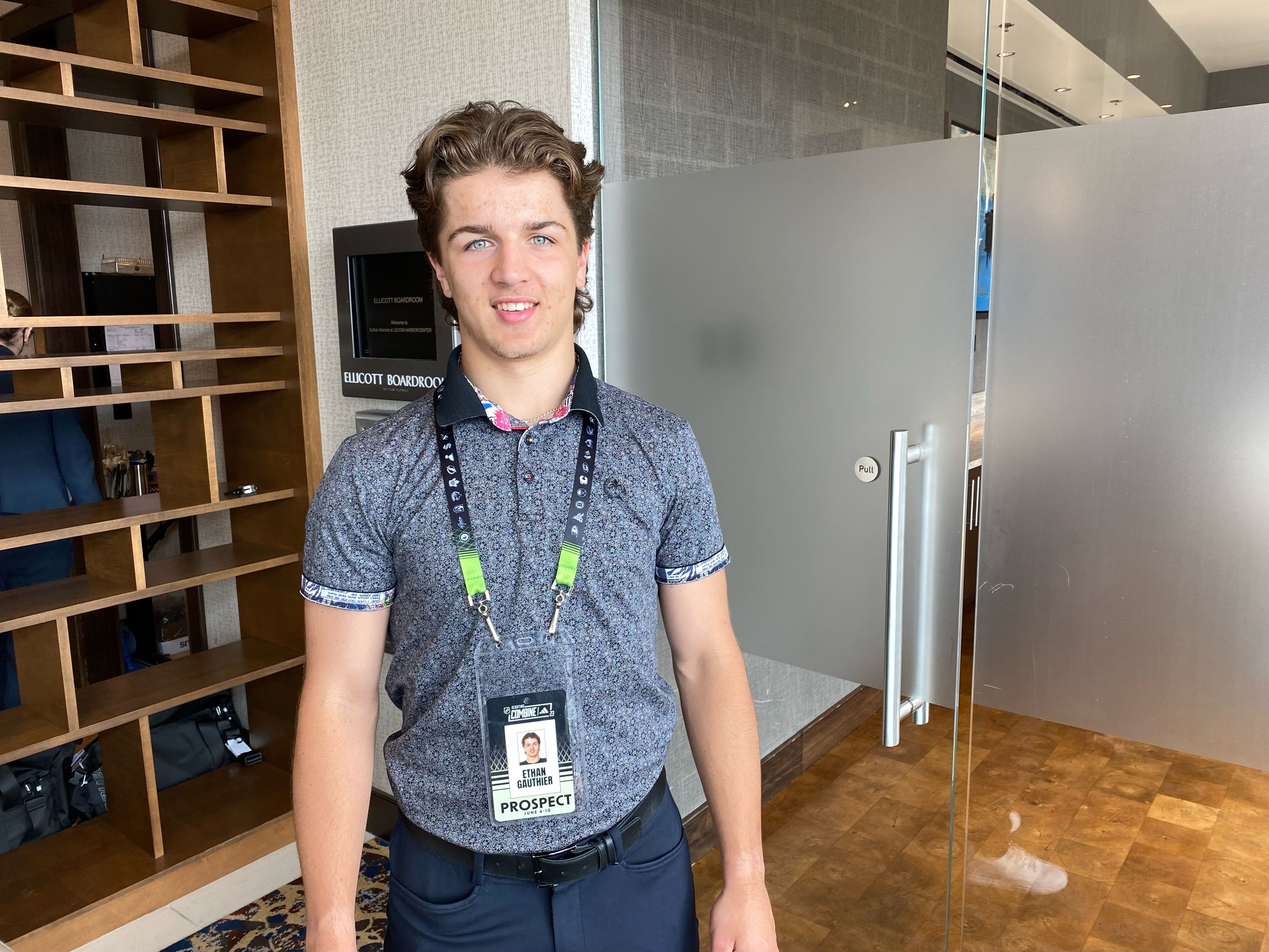 Daniel Brière rencontre Ethan Gauthier c’était le coéquipier de son