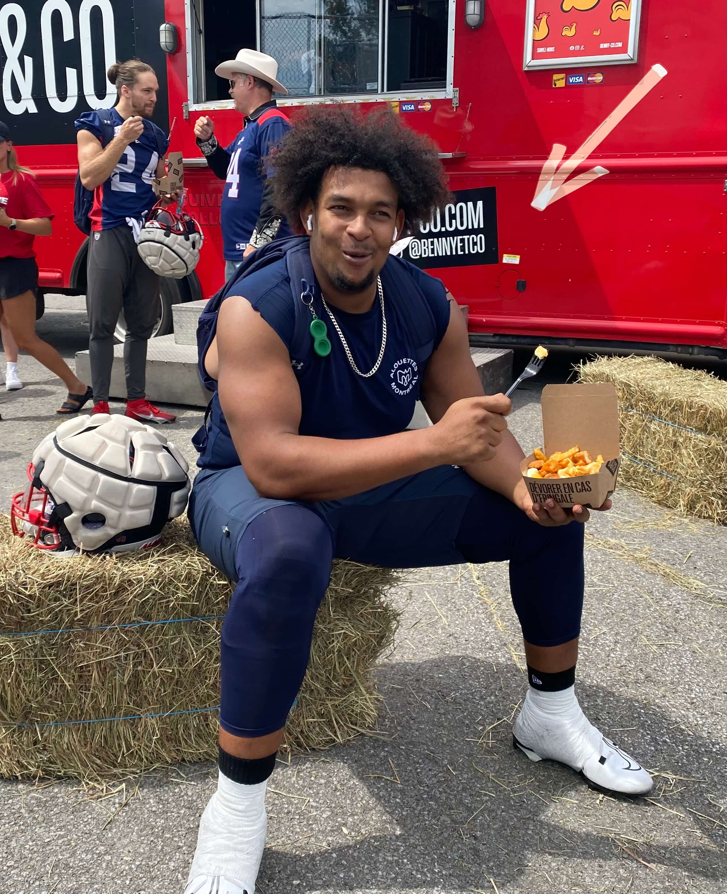 De la poutine gratuite pour les joueurs des Alouettes! | JDM
