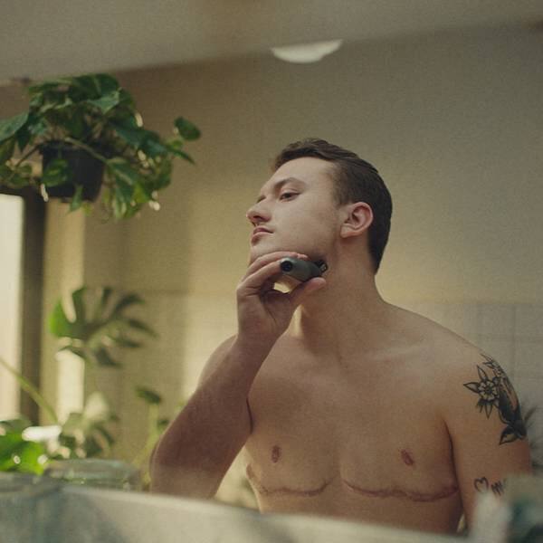&laquo;Scandaleusement immoral&raquo;: une publicit&eacute; de rasoir mettant en vedette un homme transgenre vivement d&eacute;nonc&eacute;e