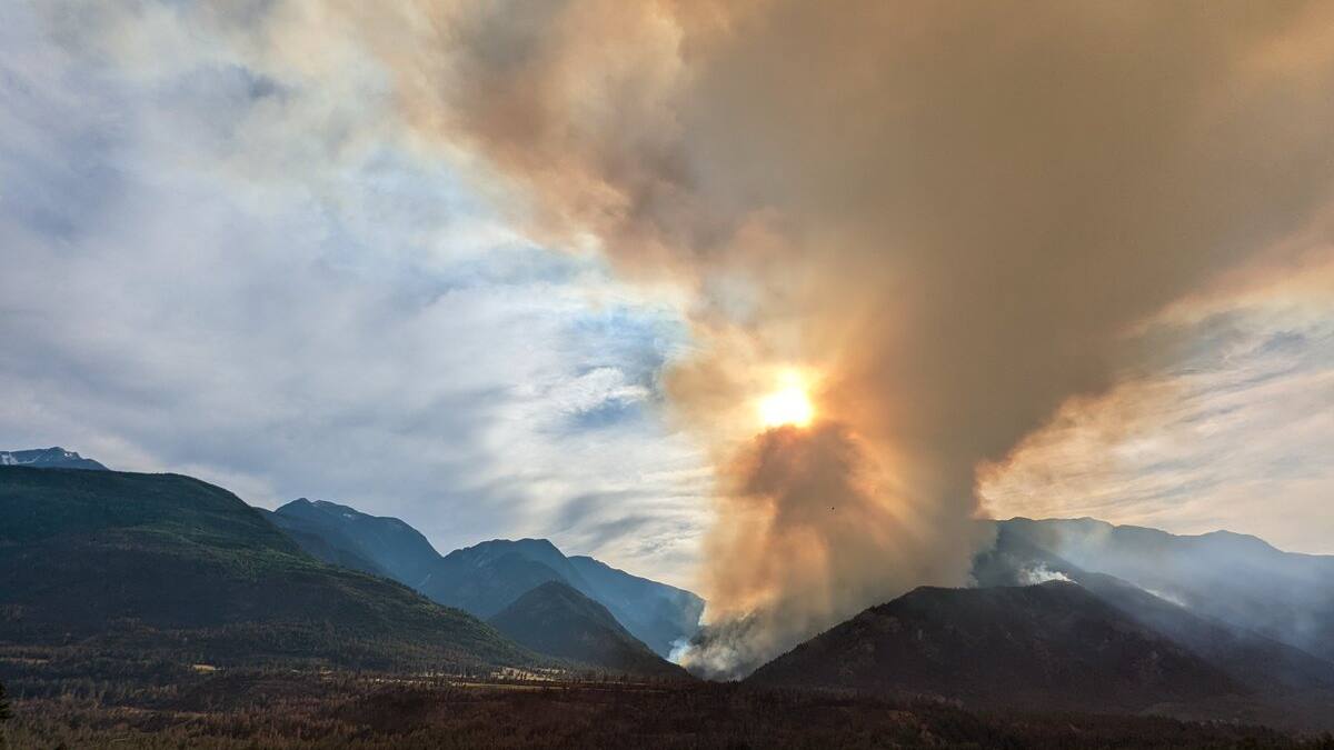 Feux de forêt: Lytton toujours sous pression