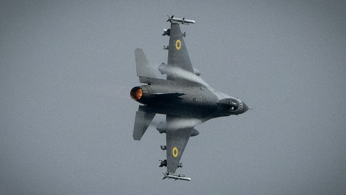 Écrasement d’un F-16: les chasseurs sont-ils devenus les chassés?
