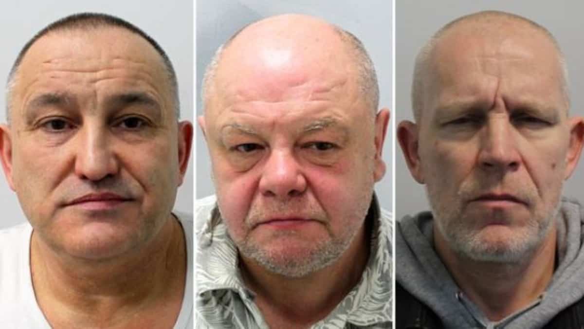 Fake cops steal Christmas gifts from a house Fake cops steal Christmas gifts from a house