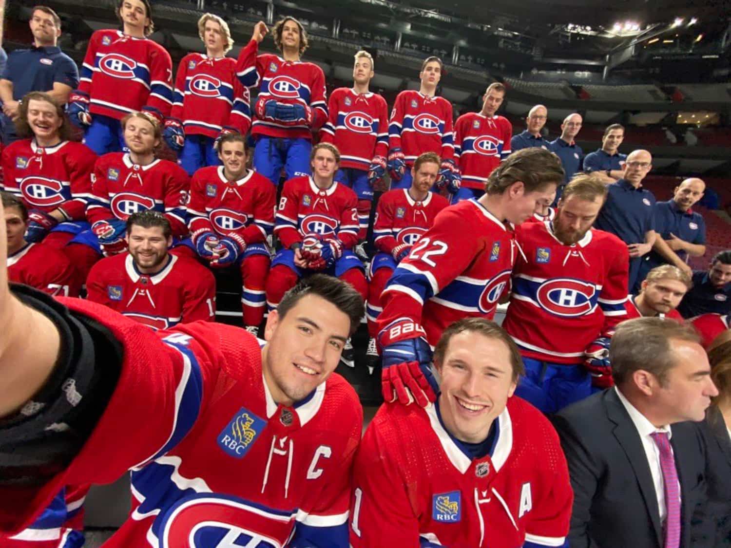 Montreal Roster Canadien: une photo d’équipe avec des sourires | JDQ