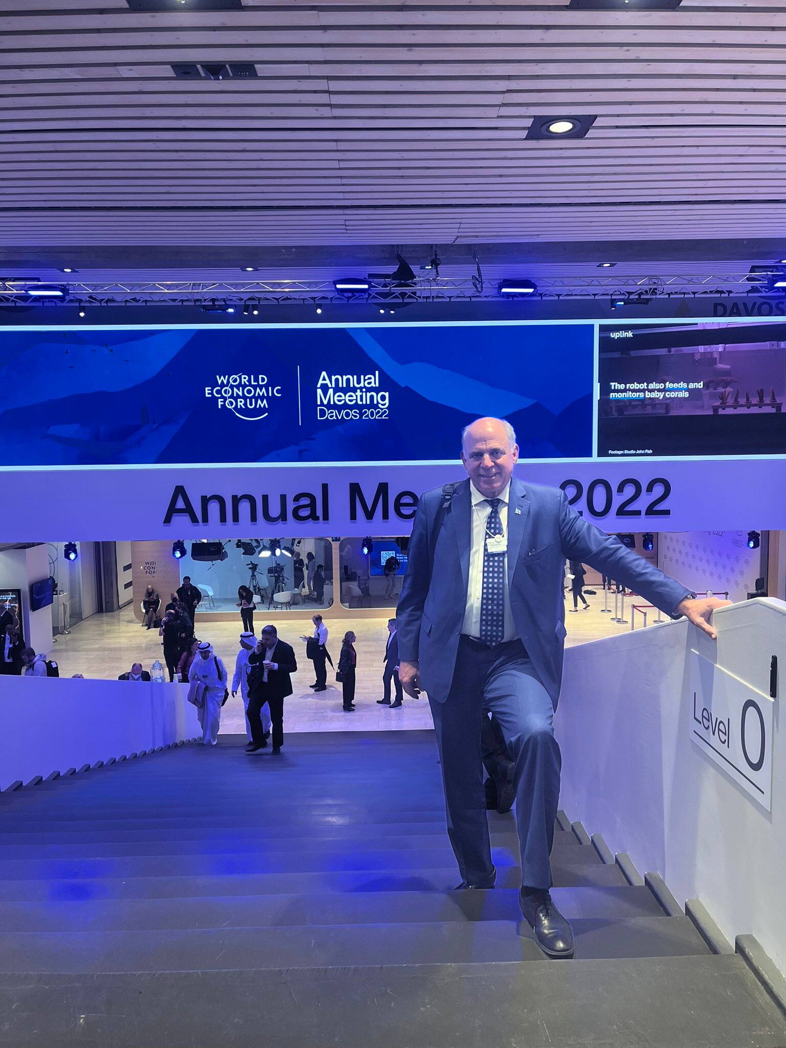 Les voyages du ministre Fitzgibbon co&ucirc;tent de plus en plus cher