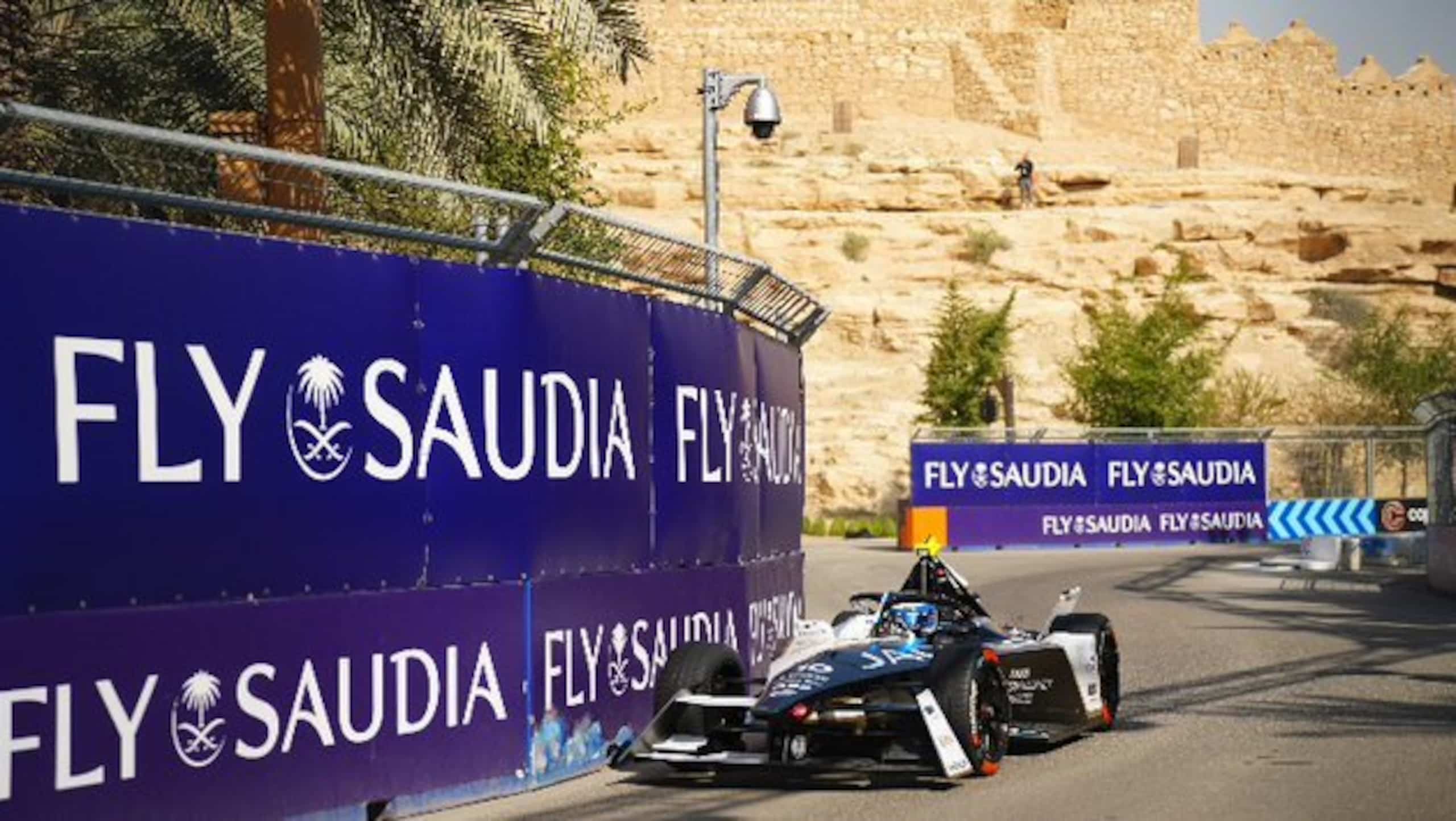 Fn Formule Formule E: des débuts probants pour McLaren | TVA Sports