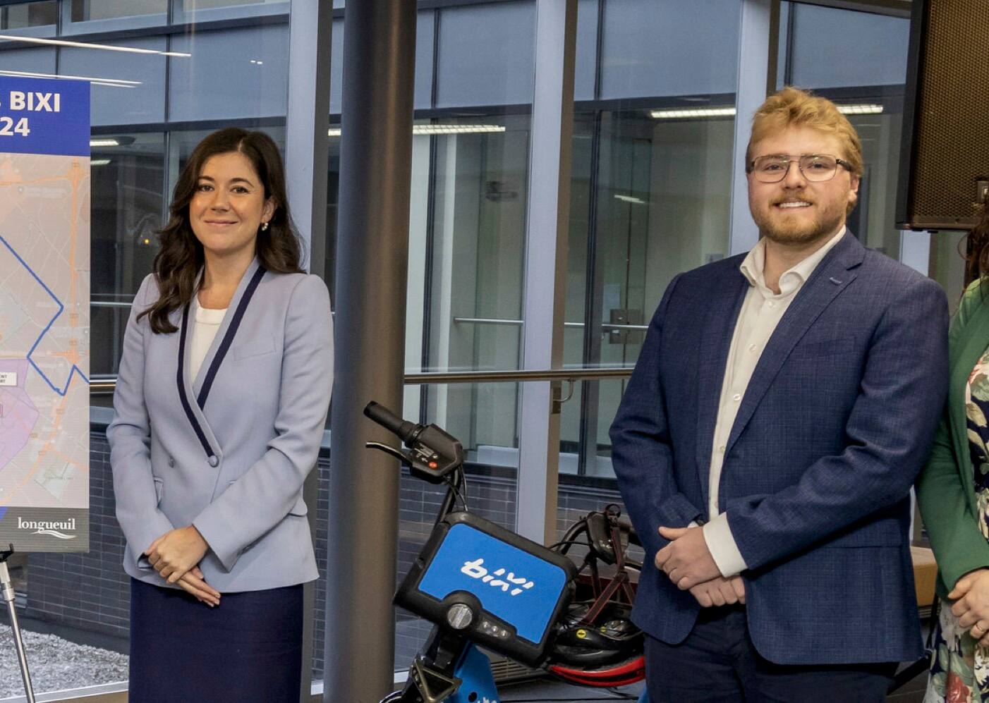 Longueuil: apr&egrave;s avoir renonc&eacute; &agrave; une partie de son salaire, la mairesse Catherine Fournier veut plafonner celui des conseillers