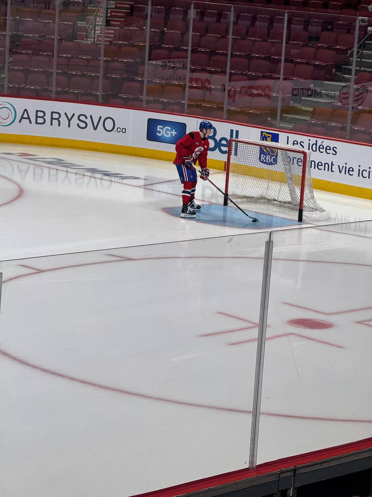 &Agrave; VOIR: Lane Hutson ne conna&icirc;t pas la d&eacute;finition d'une journ&eacute;e de cong&eacute;