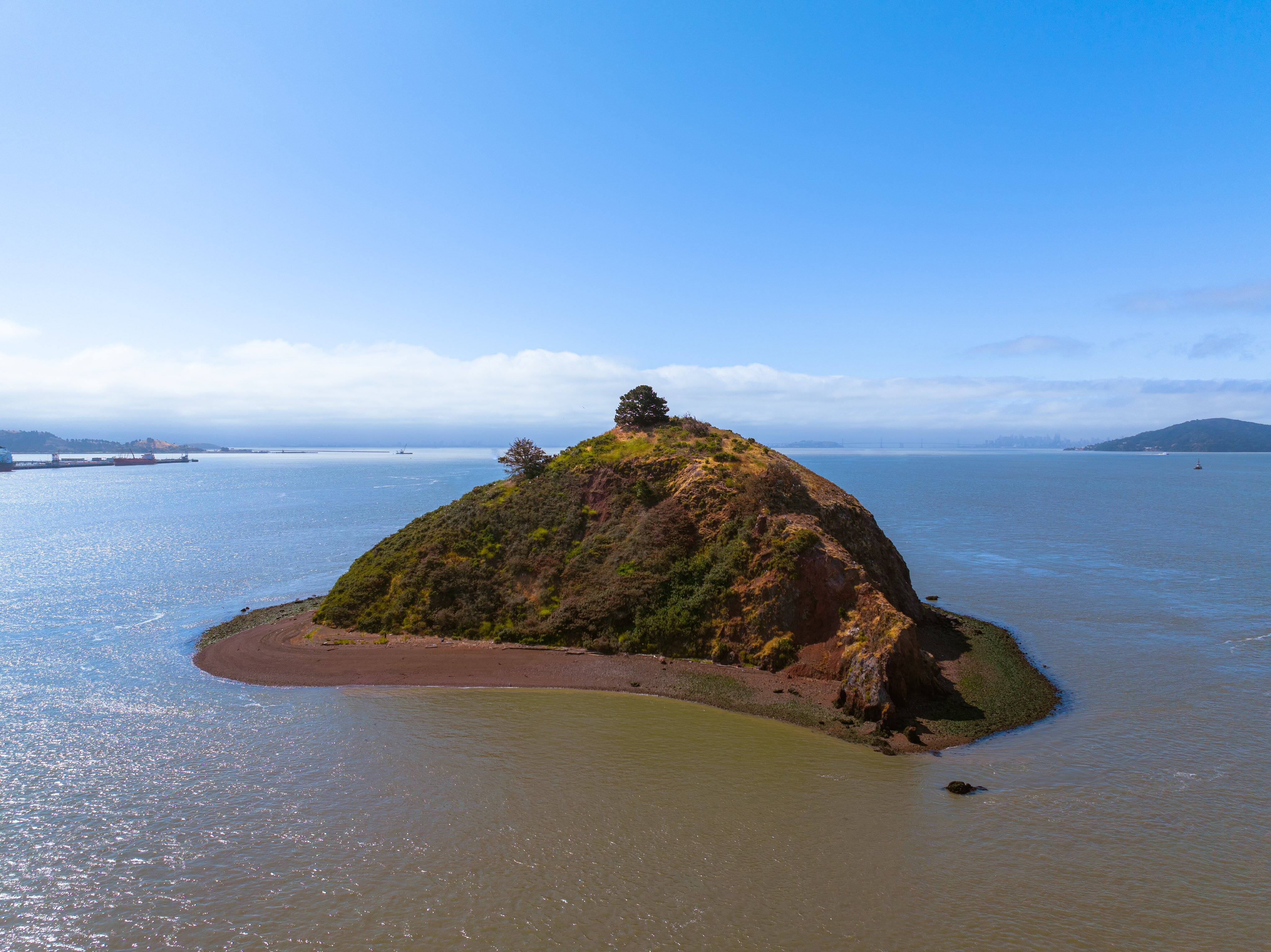 No water or electricity A private island in San Francisco is for sale