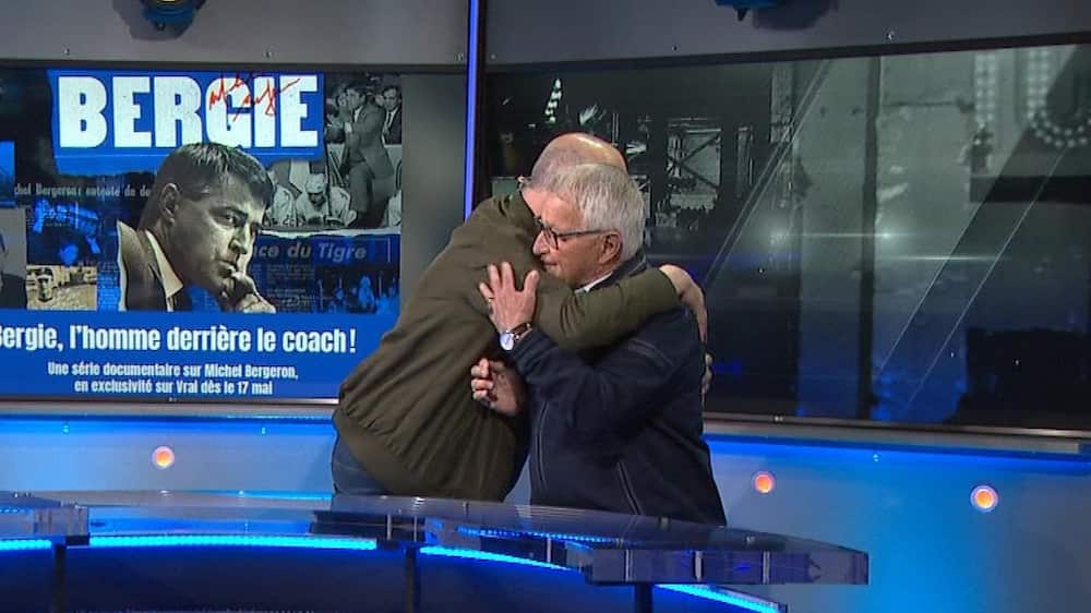 Michel Bergeron très émotif en revenant sur sa vie