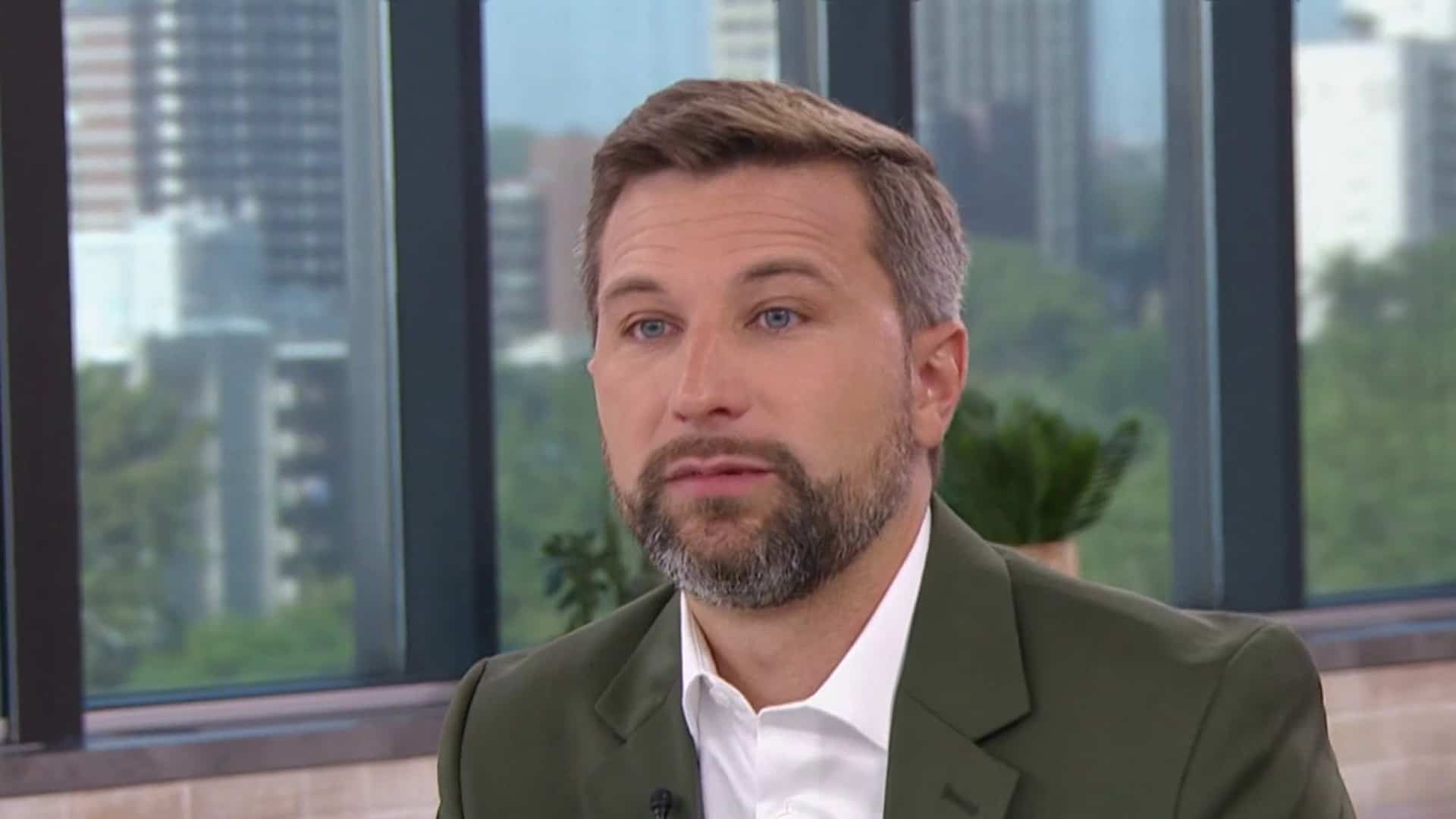 «C'est compliqué les médias sociaux en politique»