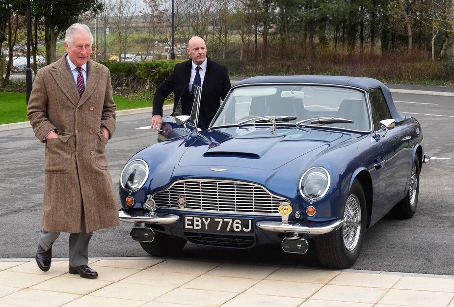 Image principale de l'article Son Aston Martin roule au vin et au fromage