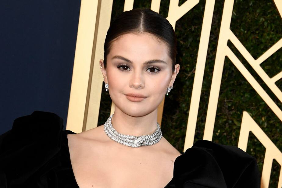 Image principale de l'article Elle chute sur le tapis rouge des SAG Awards