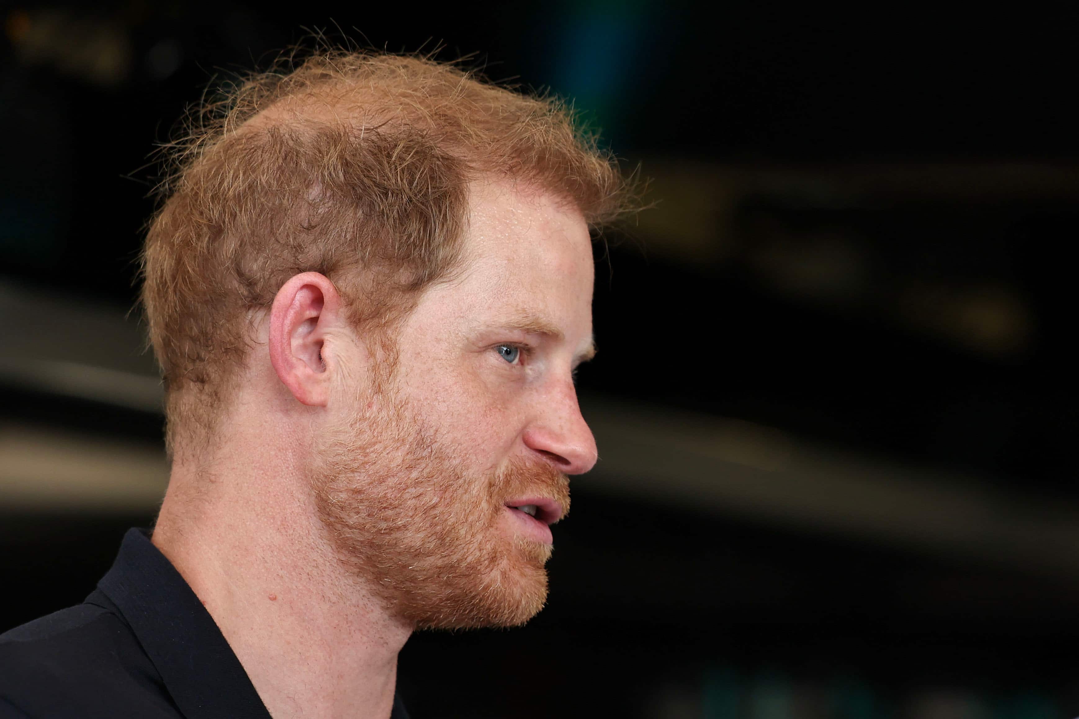 Le prince Harry ira visiter son père 