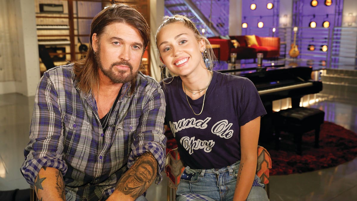 Billy Ray Cyrus traite sa fille Miley Cyrus de «salope» dans un enregistrement choquant