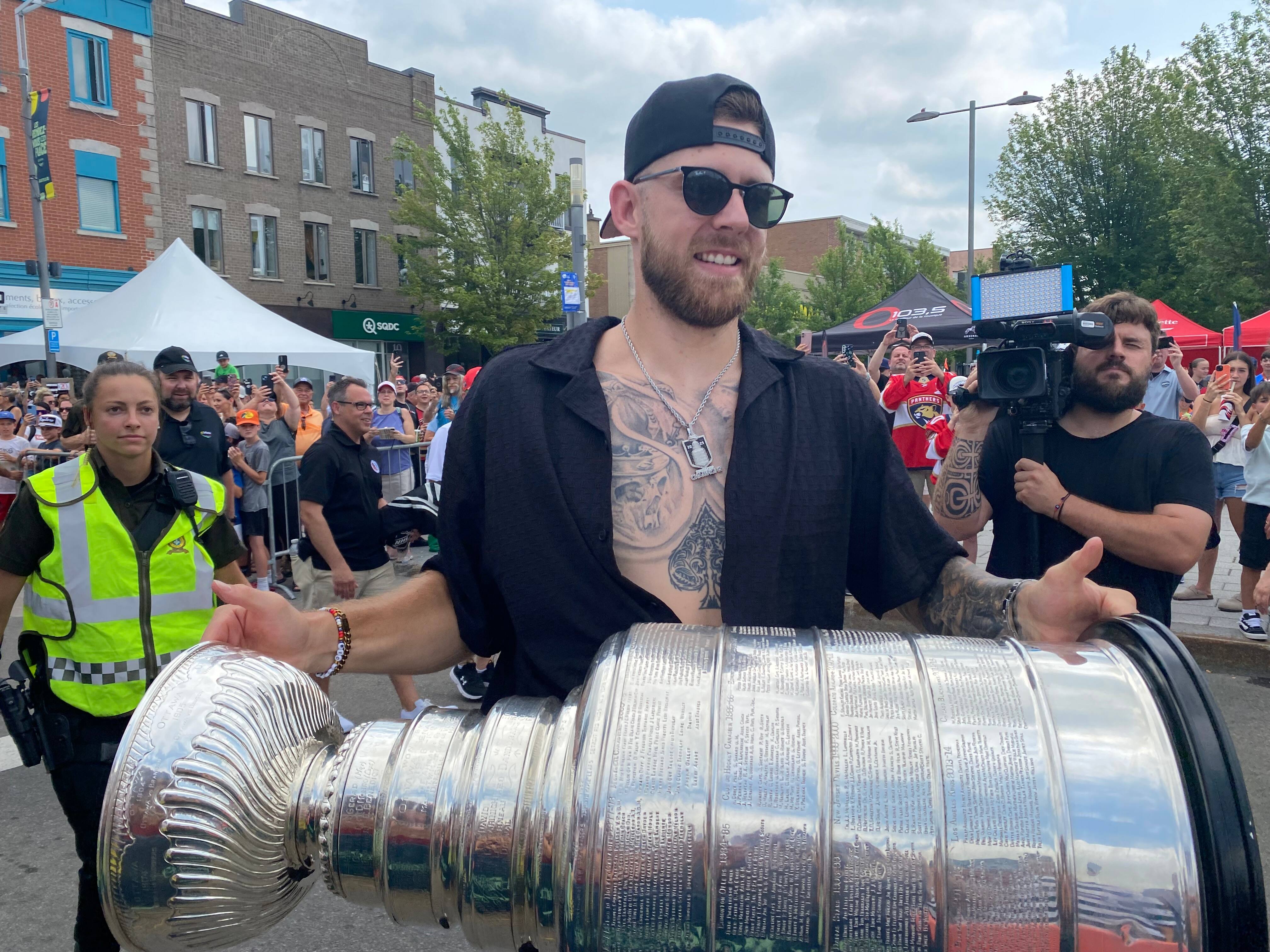 La coupe Stanley d&eacute;barque &agrave; Joliette avec A.J. Greer!