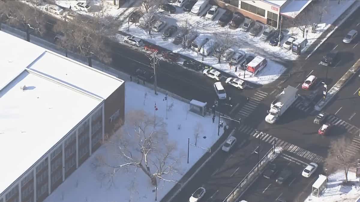 Un enseignant poignardé à Montréal