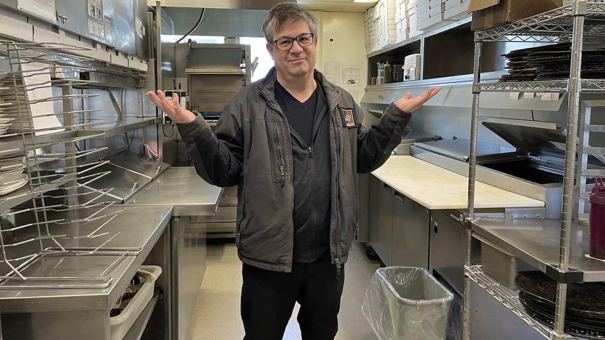 Restrictions de travailleurs étrangers: «Ça va faire mal aux restaurants. On se fait rouler dans la farine»