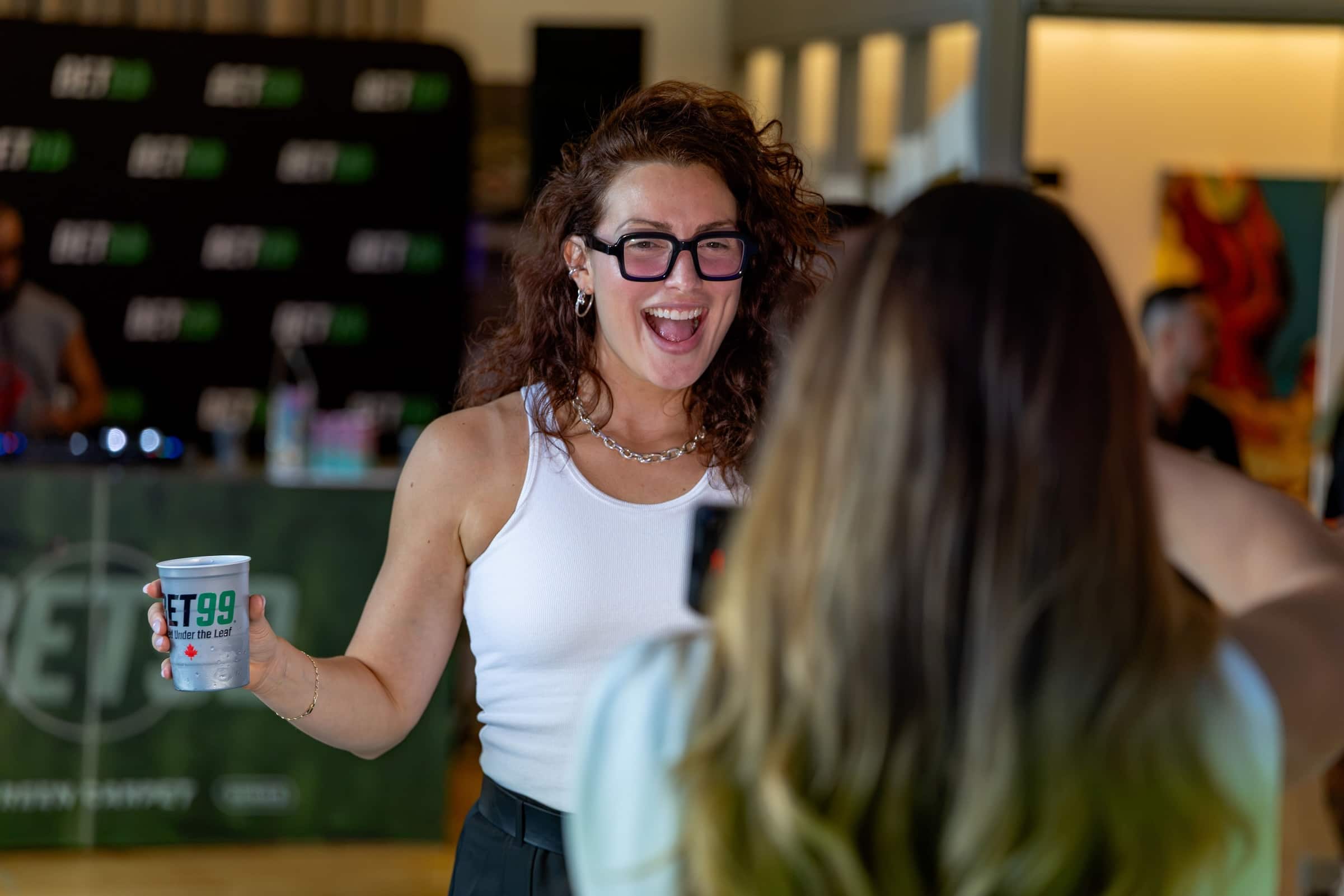 Des influenceurs font la promotion de casinos interdits au Québec