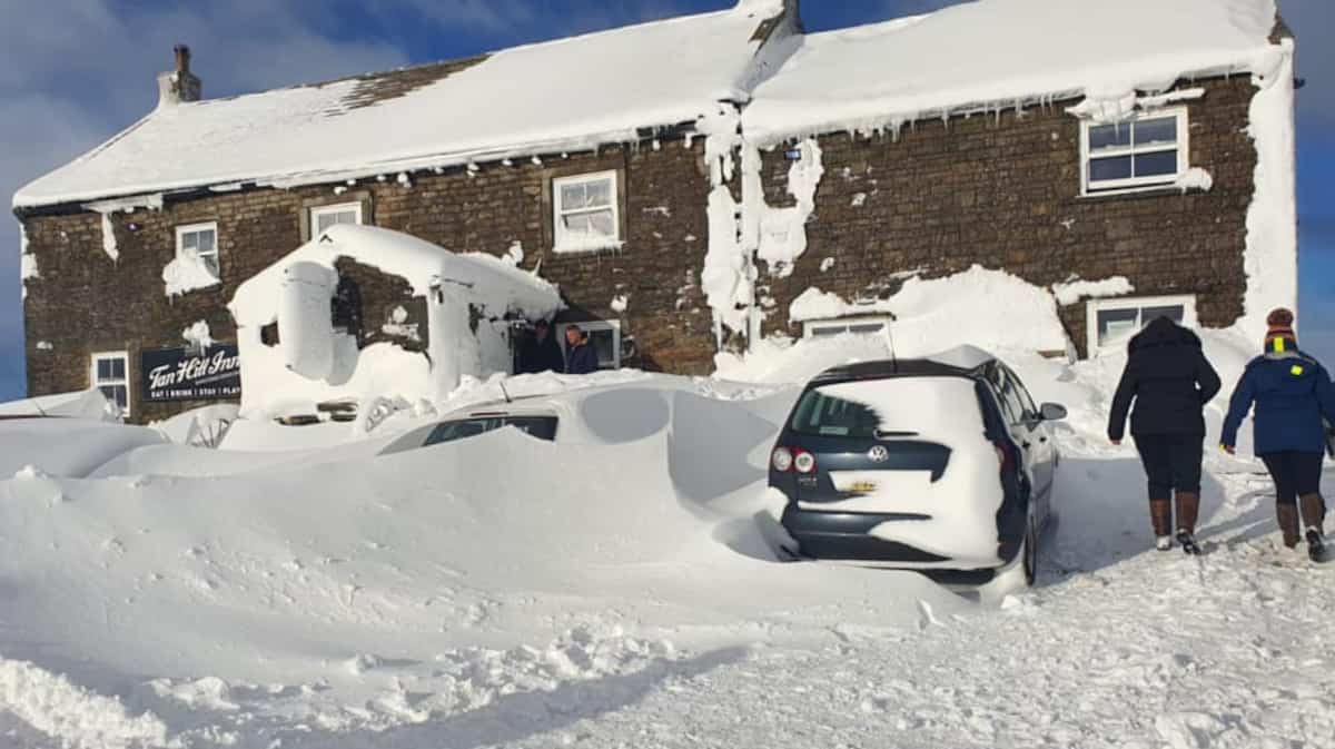 Enneigés, des fêtards sont coincés dans un pub pendant 3 nuits