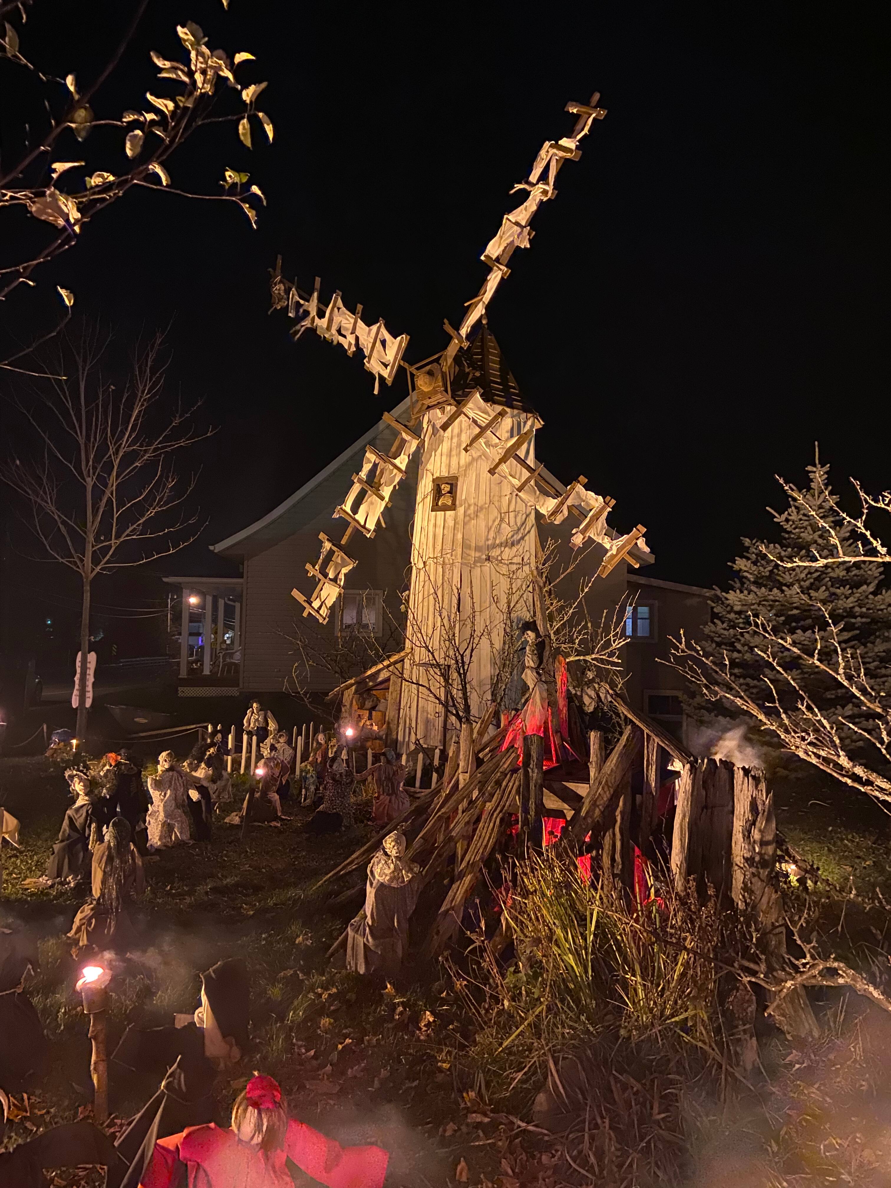 Un d&eacute;cor d'Halloween hors de l'ordinaire &agrave; Saint-Paul-de-Montmigny