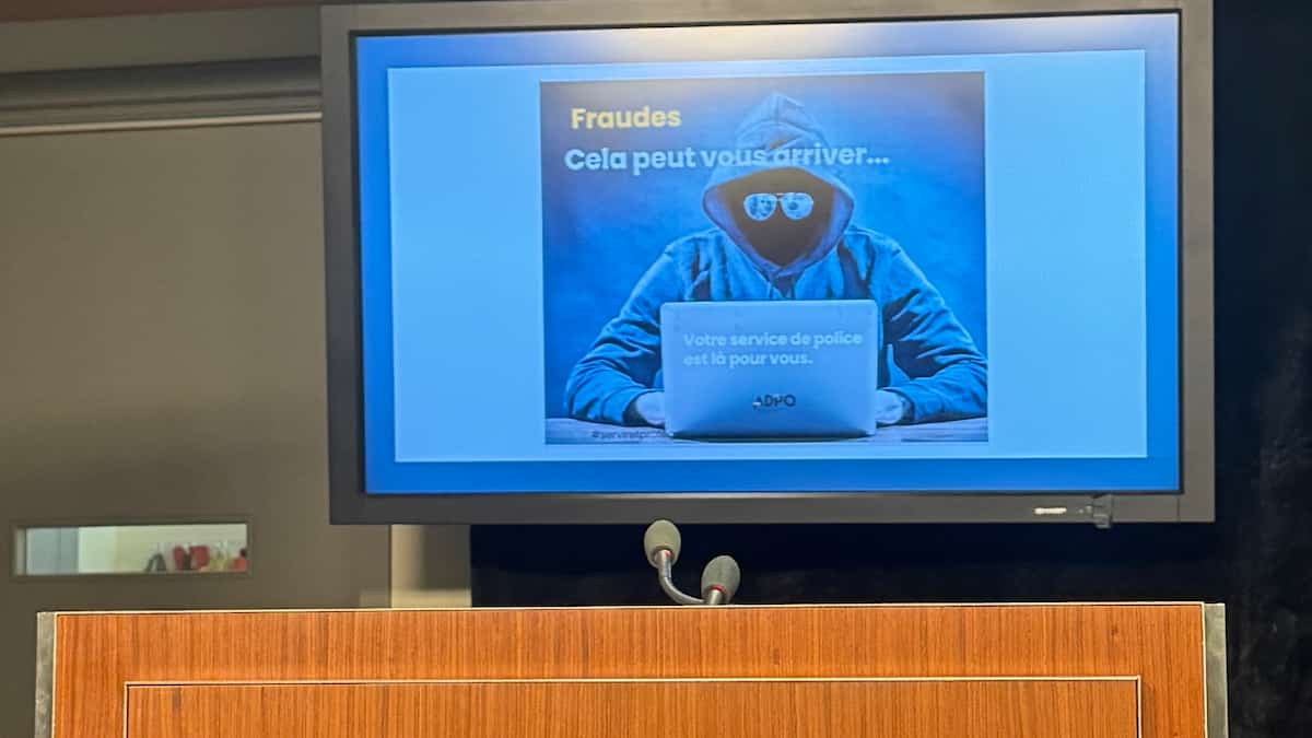 Fraudes bancaires : débordée par la tâche, la police appelle les Québécois à l’aide