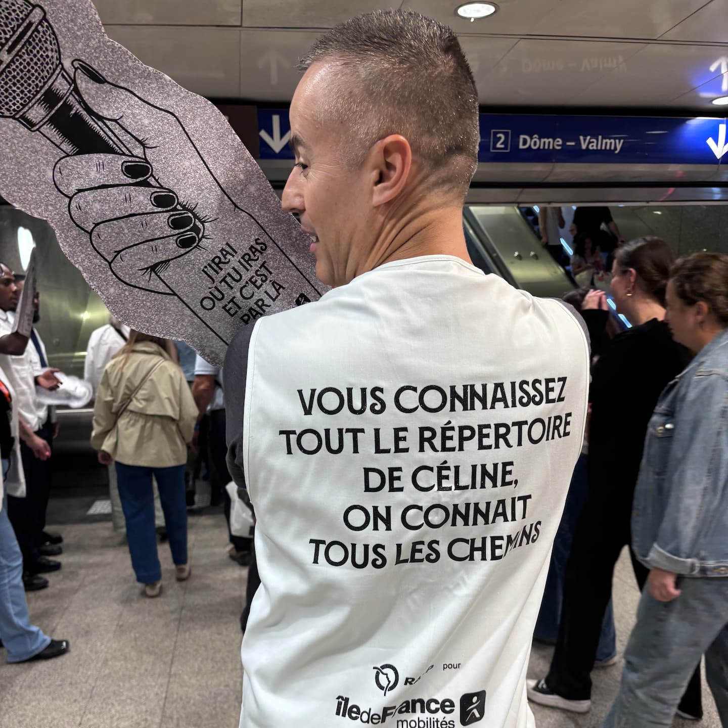 Les admirateurs de Céline Dion se préparent pour son retour sur scÚne