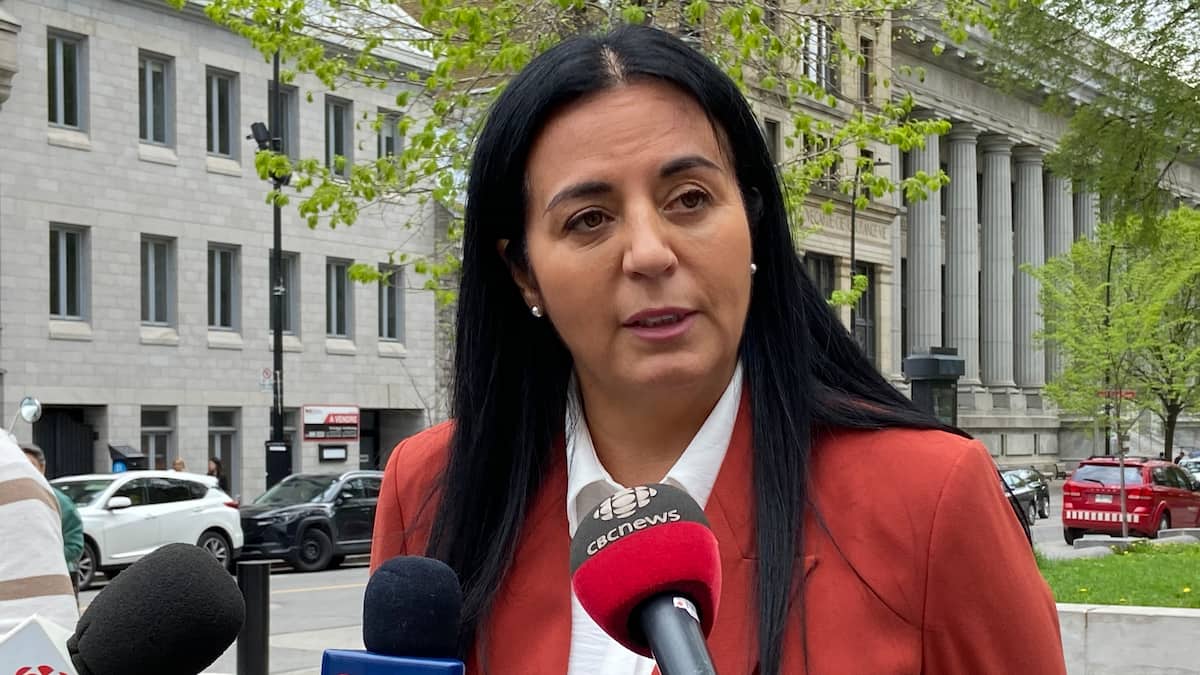 Dépôt de sécurité illégal: Soraya Martinez Ferrada veut encore être la «mairesse du logement»