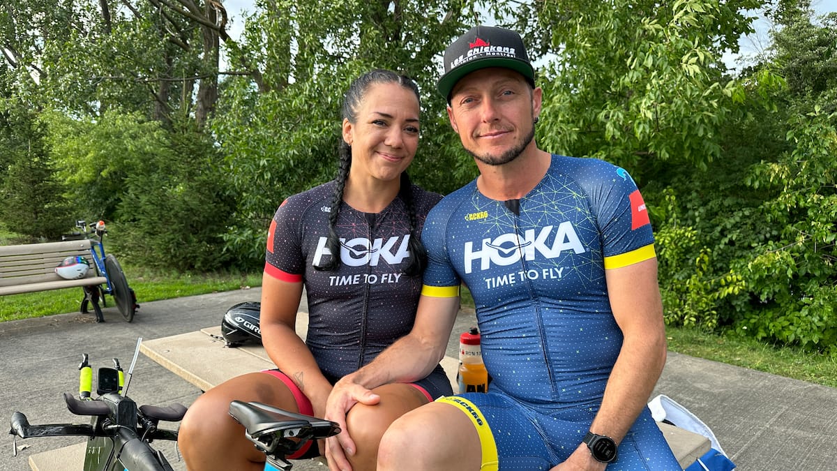 «Ça rend plus amoureux» : le triatlon à deux pour se dépasser