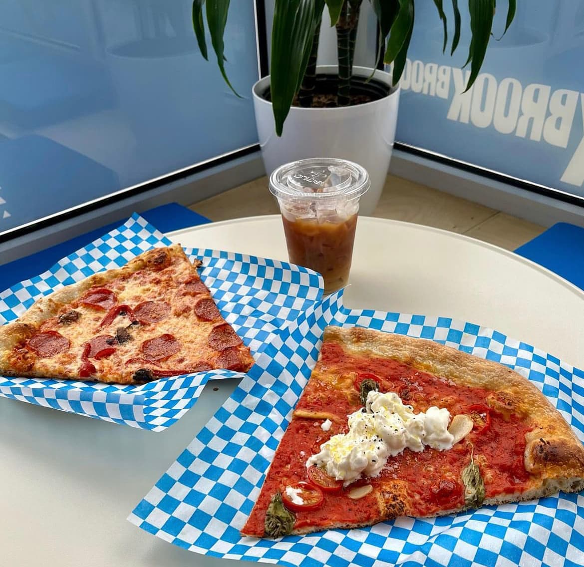 Une pizza-raclette décadente dans Verdun