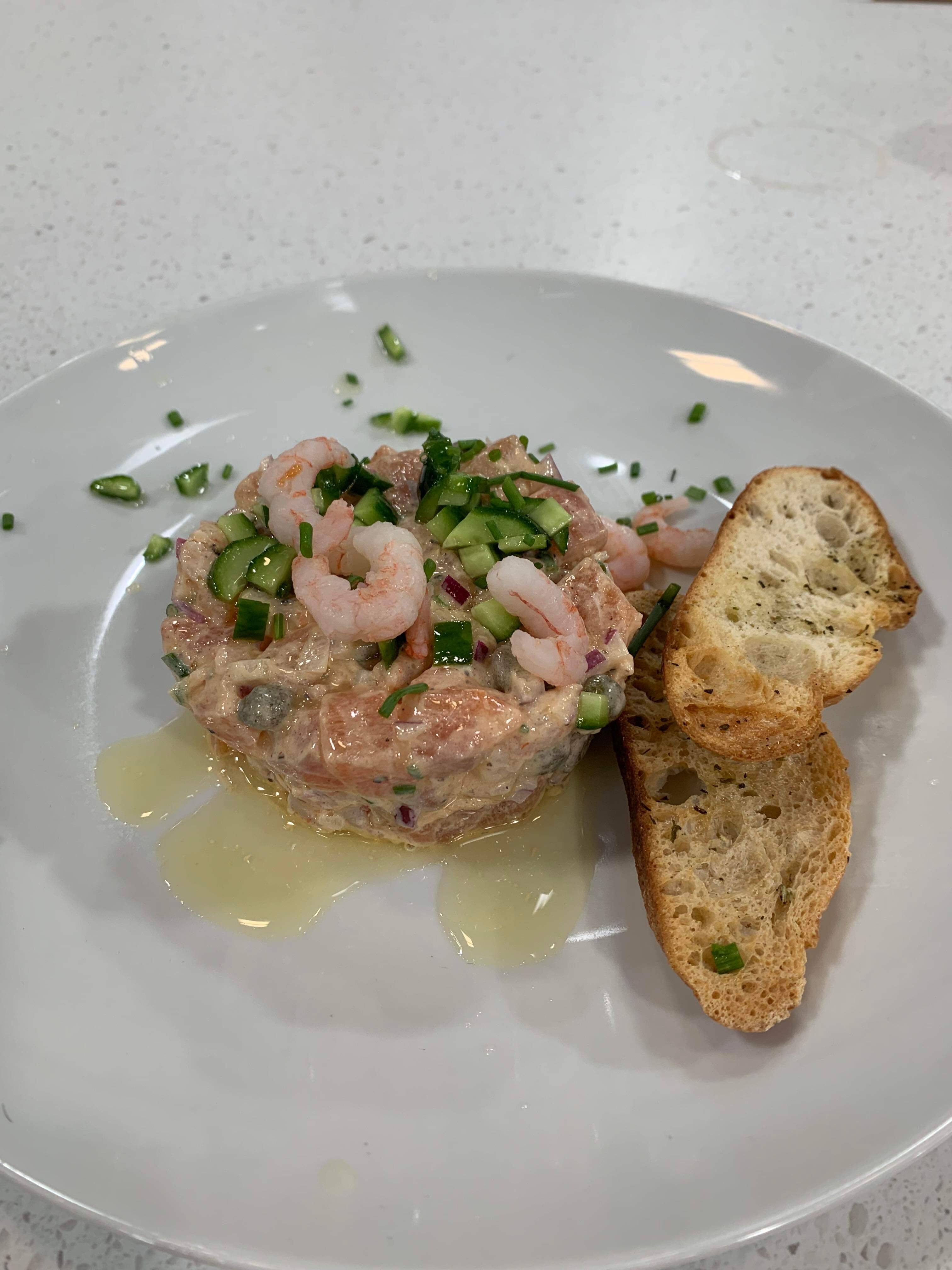 Tartare de saumon et de crevette nordique