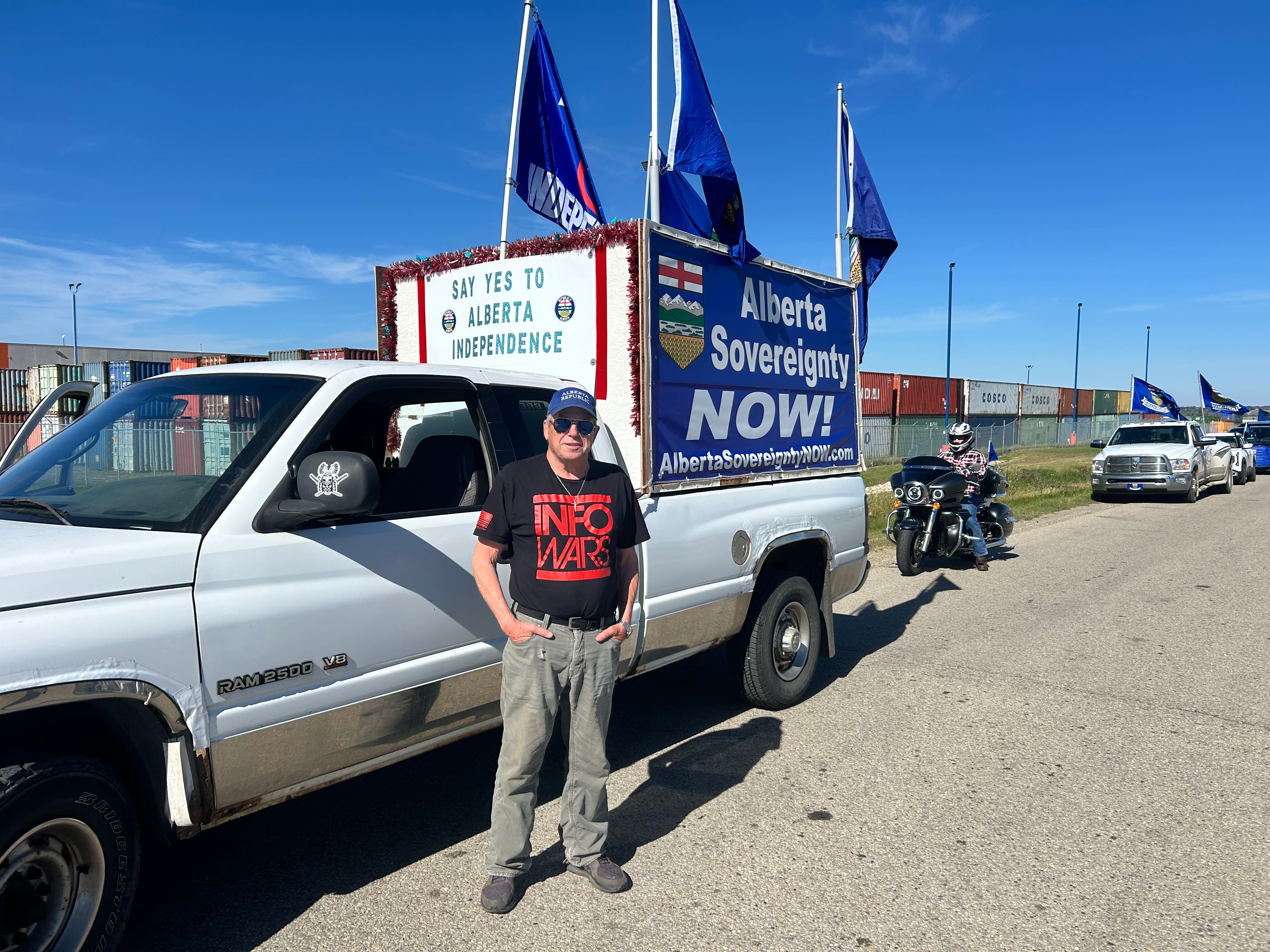 Le Journal en Alberta: des militants passés du convoi de la liberté à celui de l’indépendance