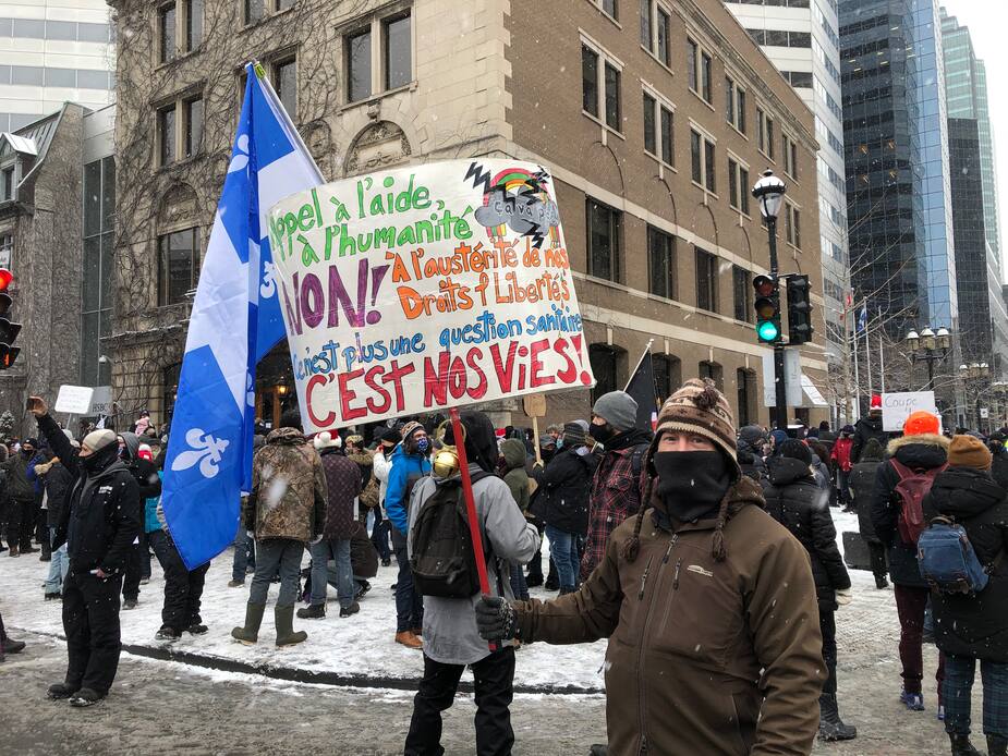 Image principale de l'article 270 contraventions lors d'une manif antivaccin