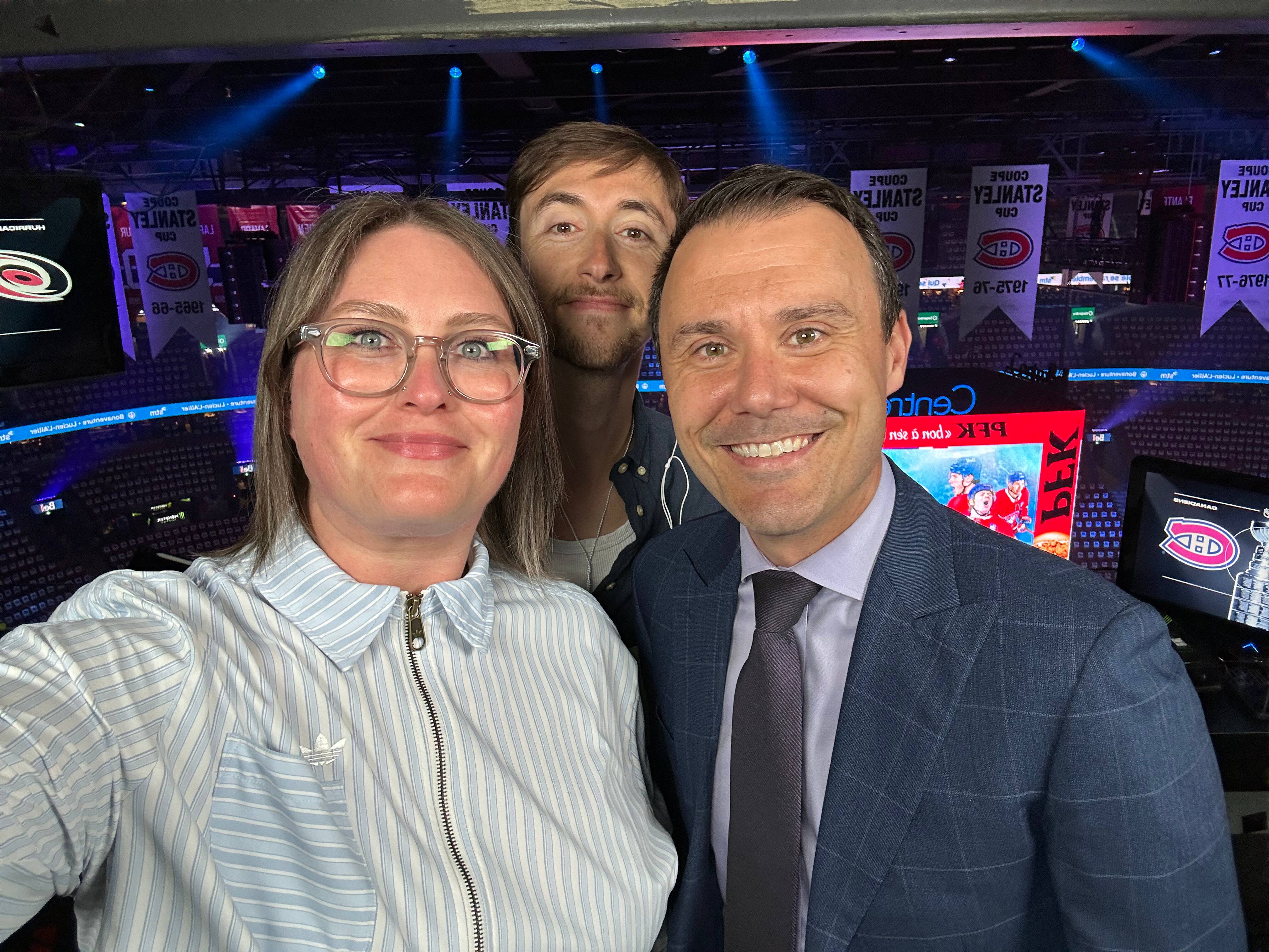 La reporter de 24 heures Andrea Lubeck, Axel Tardieu et Félix Séguin