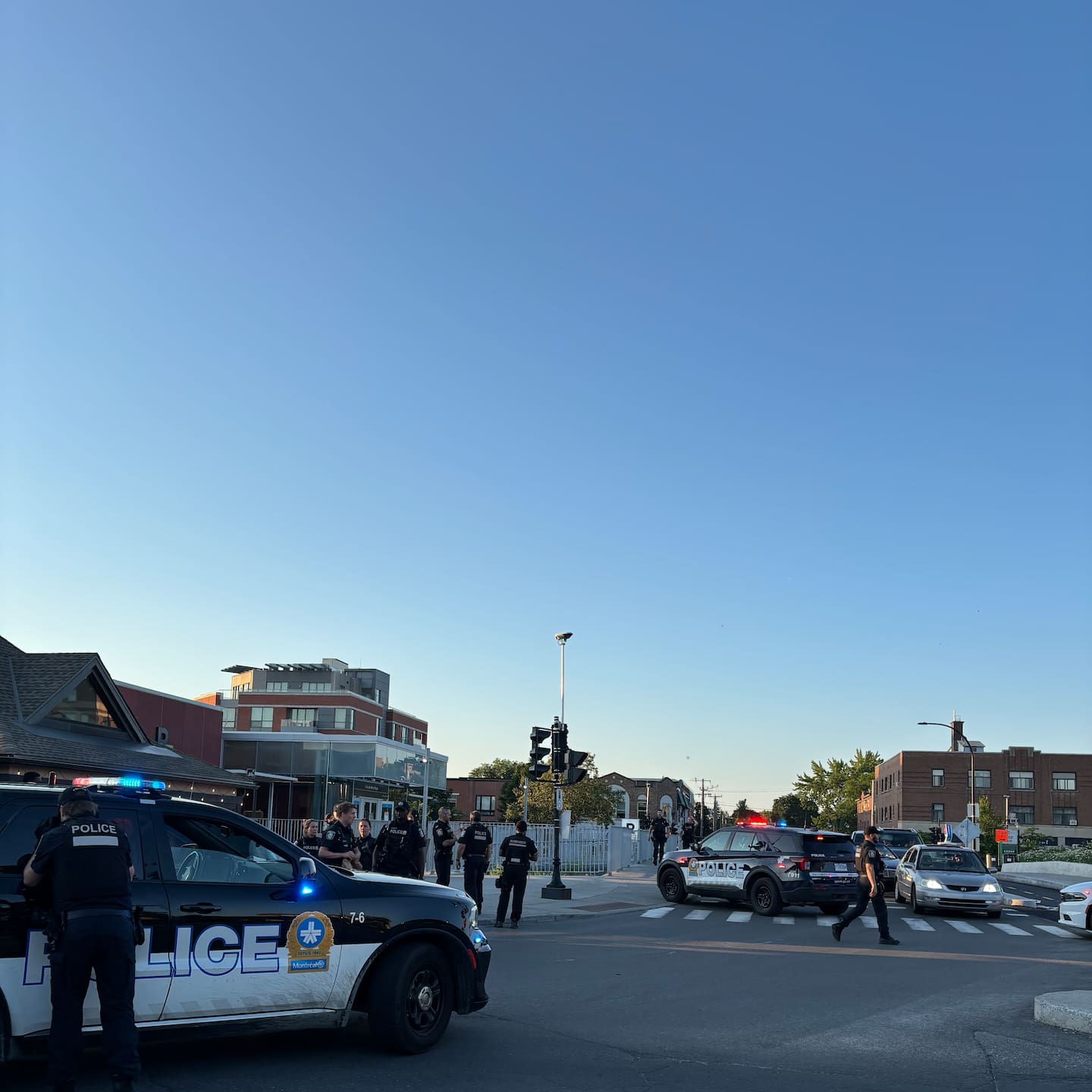 Une arme à air comprimé provoque la panique dans le REM