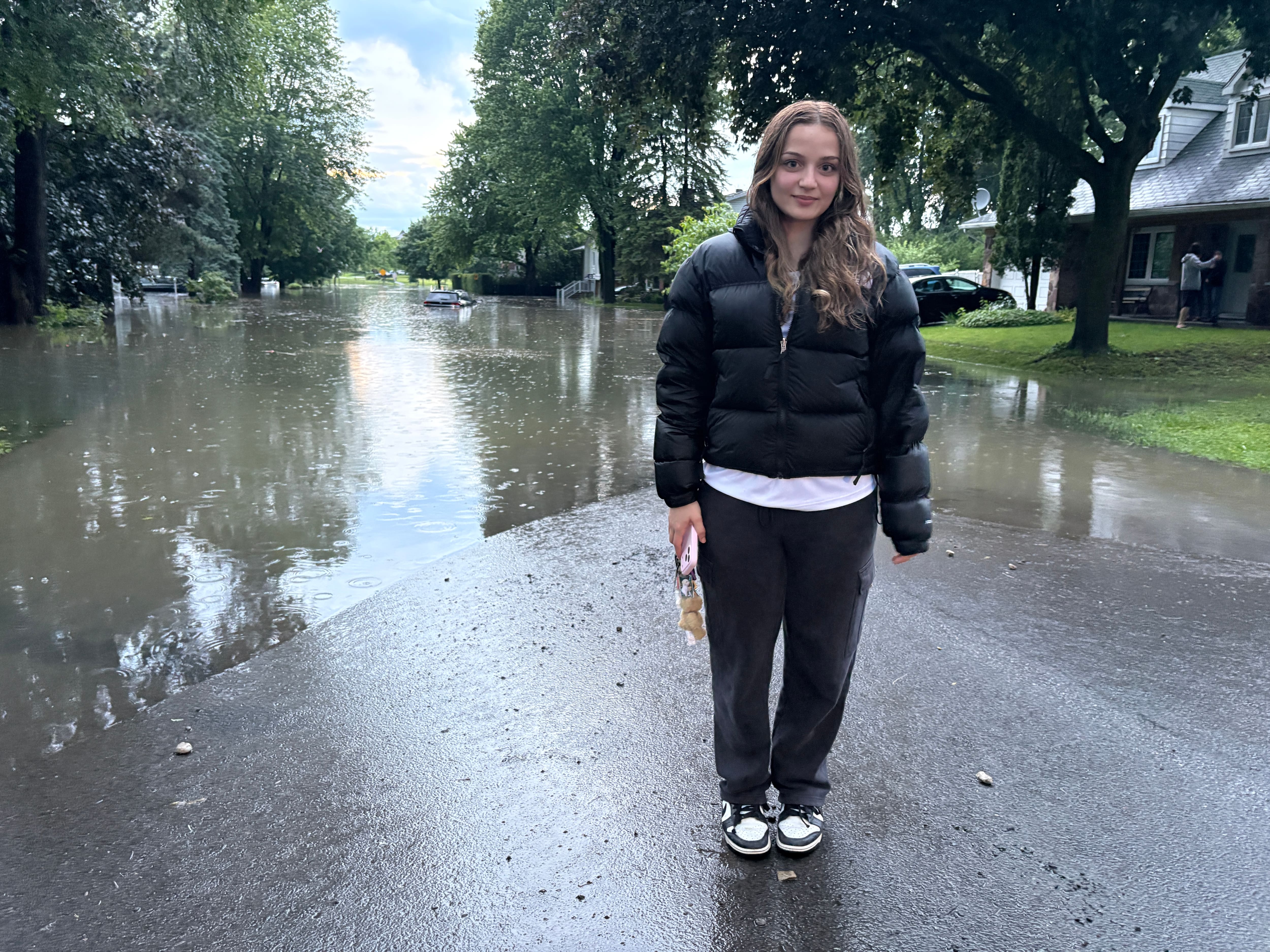 Ingrid Lezha, qui habite l’ouest de l’île.