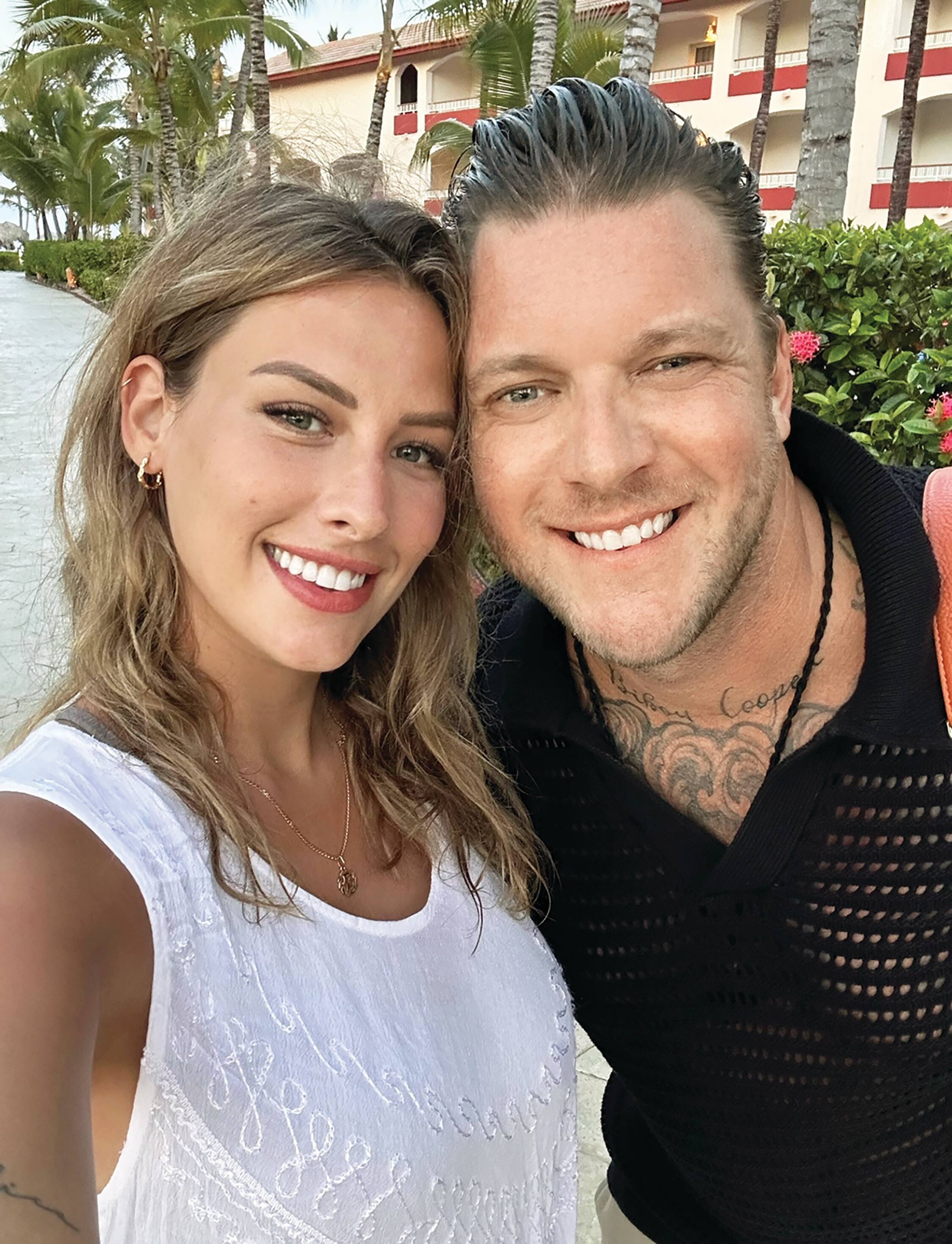 Mathieu Baron revient sur son voyage en amoureux avec sa conjointe ...