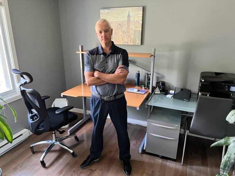 Des bandits d&eacute;guis&eacute;s en vrais courtiers volent les Qu&eacute;b&eacute;cois &agrave; coups de milliers de dollars sur le web