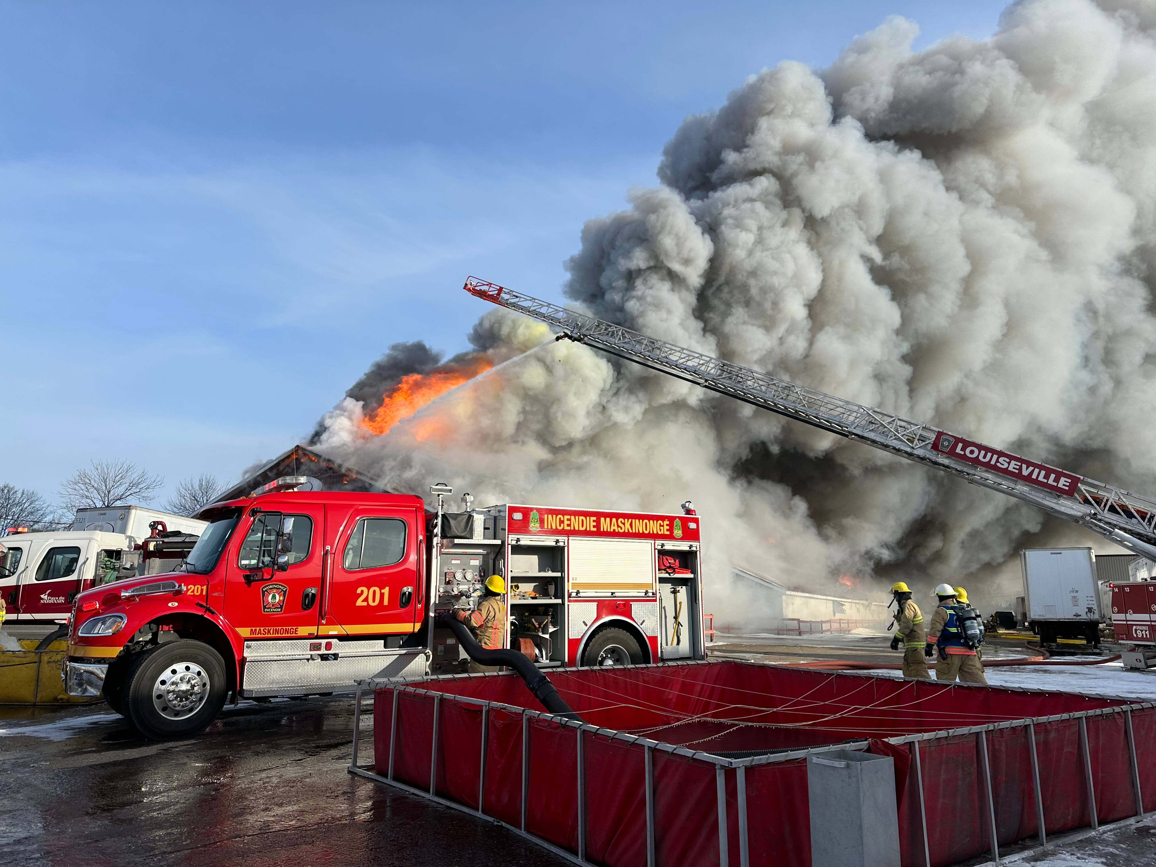 VIDÉO | Un incendie ravage une entreprise à Maskinongé | JDM