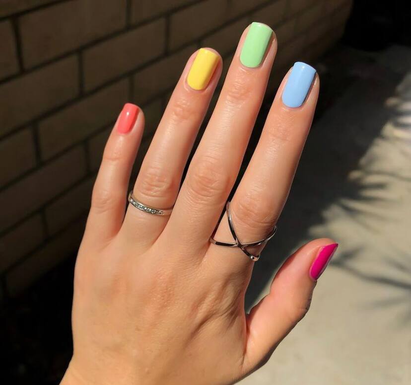 8 couleurs de vernis à ongles qui seront partout