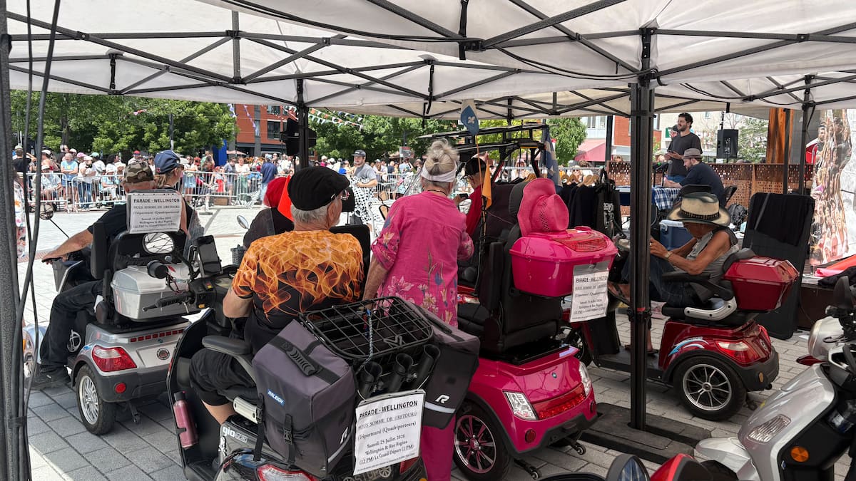«C’est vraiment l’empreinte d’Hochelaga»: plus de 2000 personnes présentes à la Course des Glorieux Triporteurs