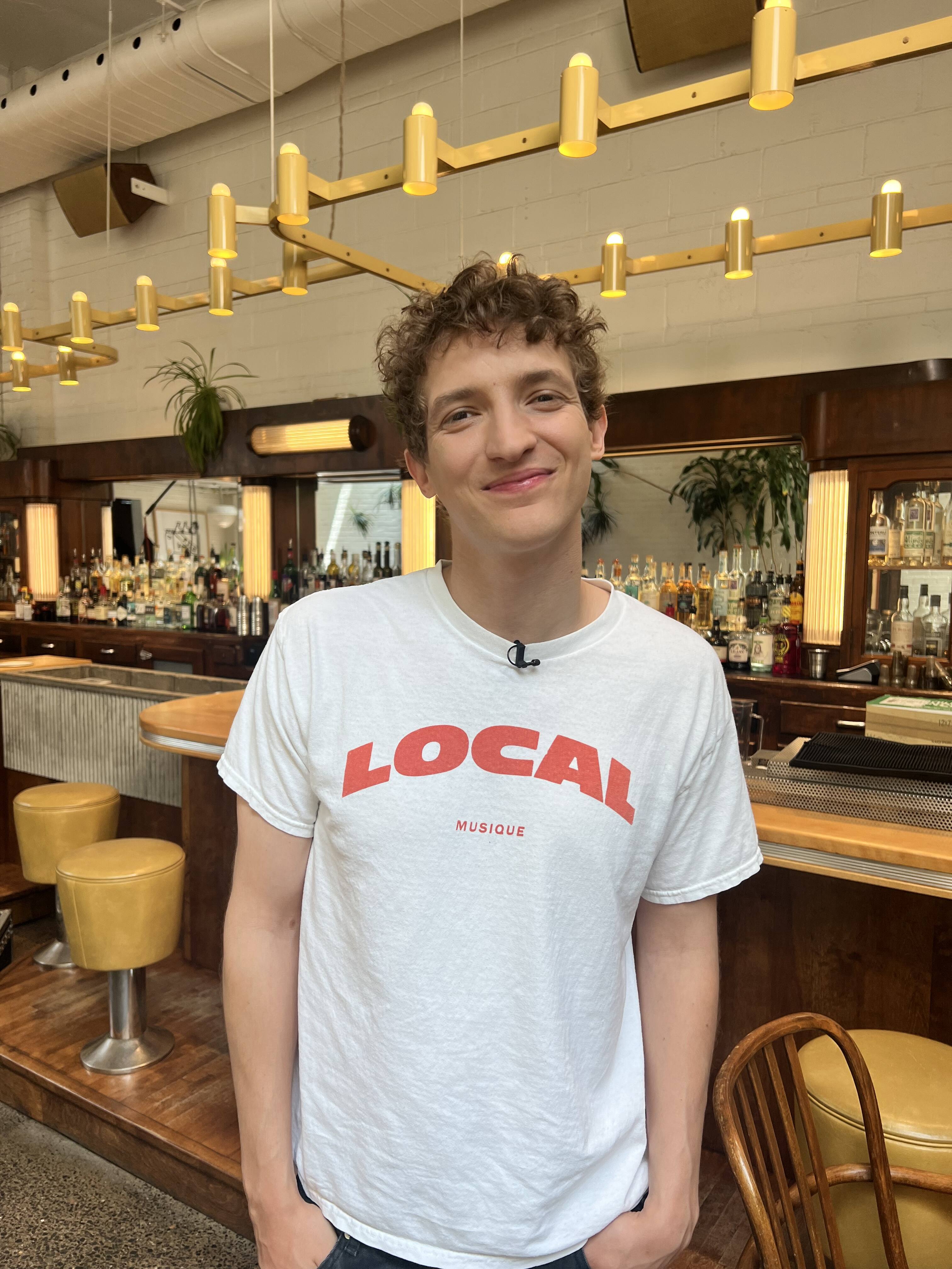 Il conna&icirc;t encore plus de succ&egrave;s: Aliocha Schneider heureux d&rsquo;avoir pris le virage du fran&ccedil;ais