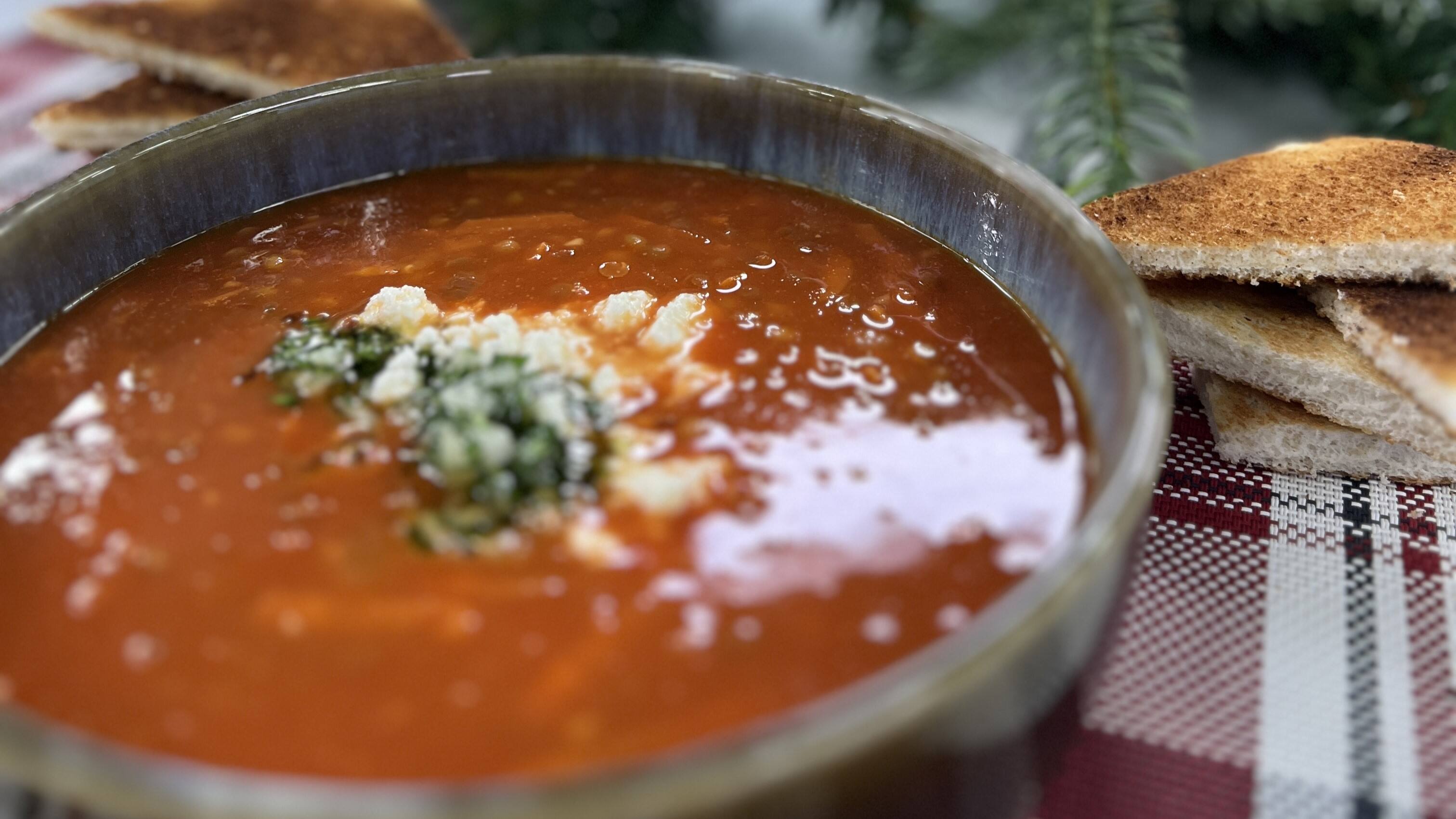 SOUPE TOMATES ET LENTILLES À LA MAROCAINE