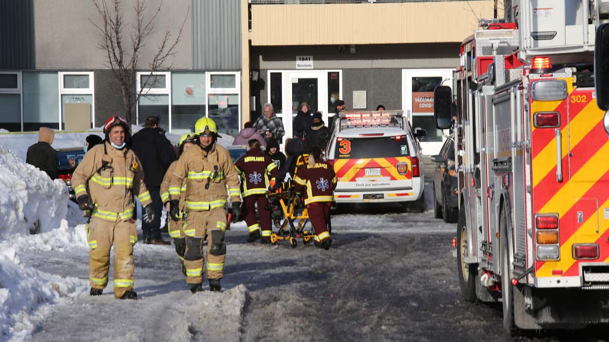 Feu de 3e alarme dans une tour à logements de Maizerets