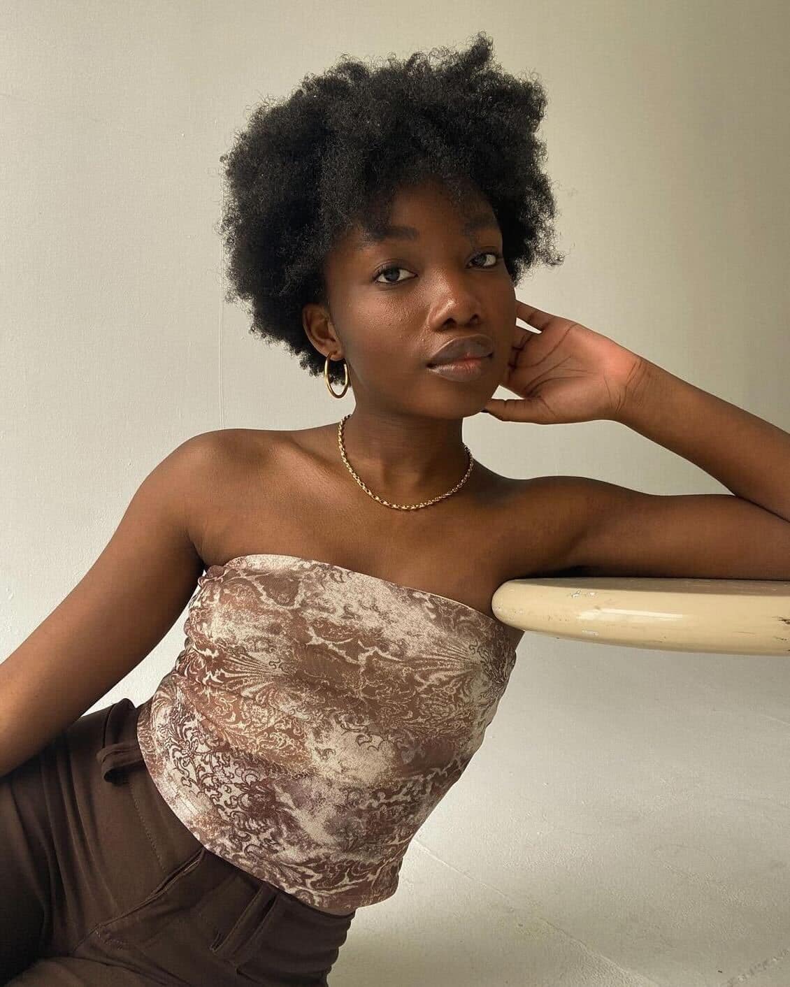 Voici comment rendre ta brassière sans bretelles