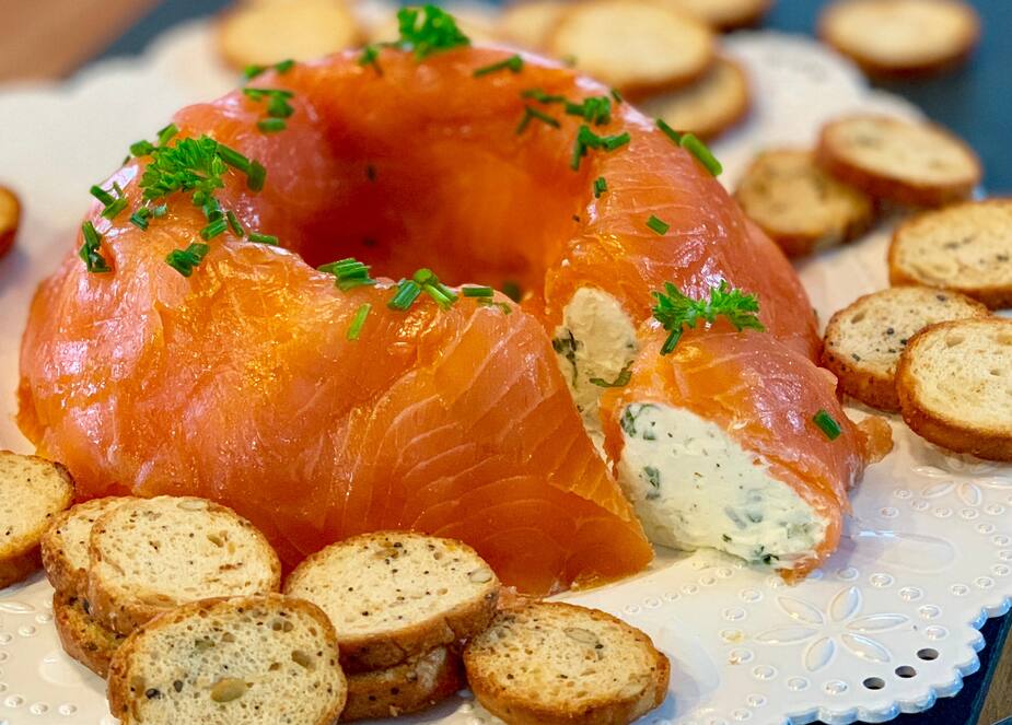 Couronne de saumon fumé et fromage à la crème 24 heures Couronne de saumon fumé et fromage à la crème 24 heures