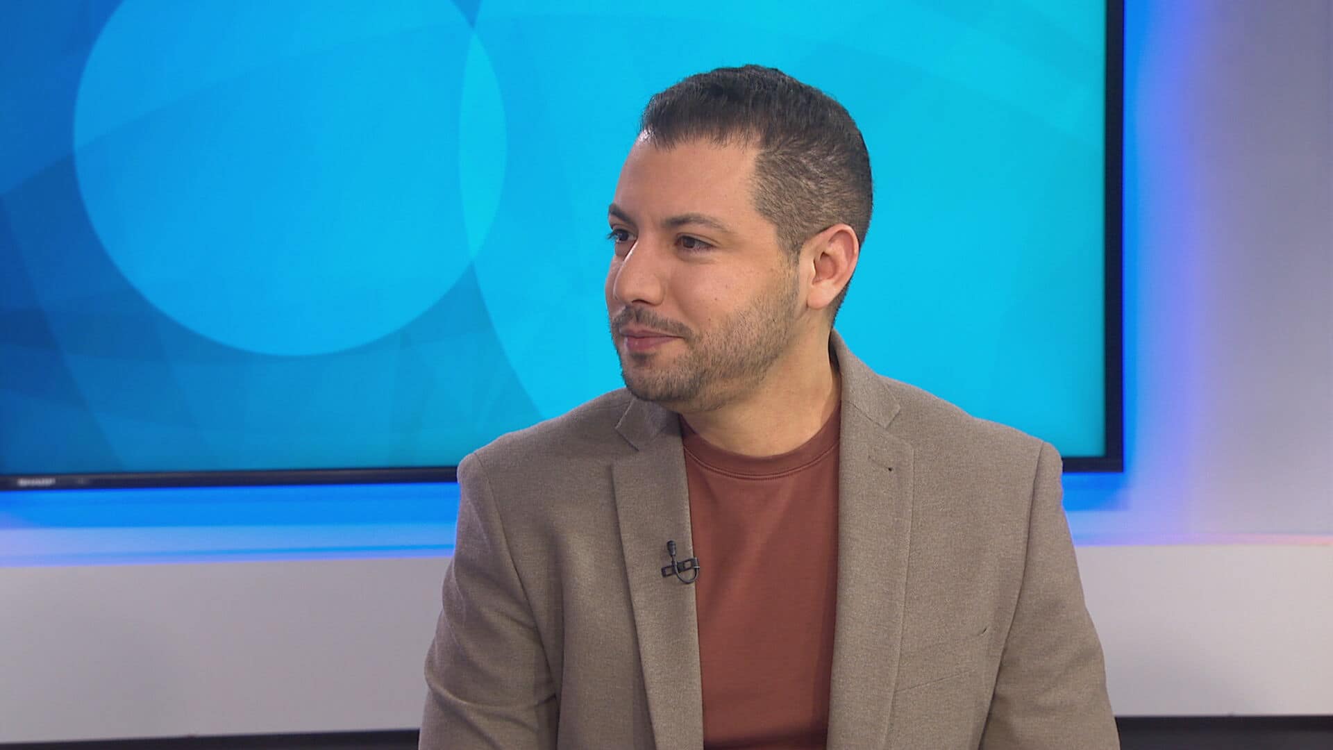 Ses clients qui gagnent plus de 200 000$ ont de la difficult&eacute; &agrave; s&rsquo;acheter une propri&eacute;t&eacute;