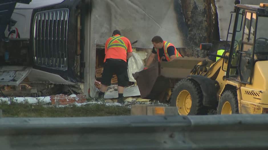 Accident impliquant un poids lourd: réouverture de l’autoroute 30 Est ...
