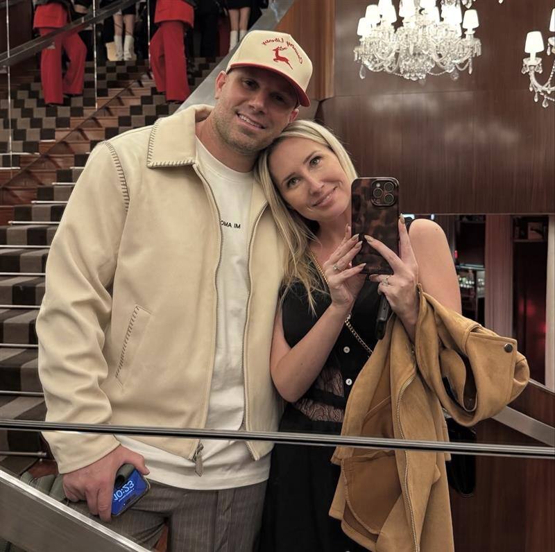 Image principale de l'article Elle ne travaillerait jamais avec son amoureux