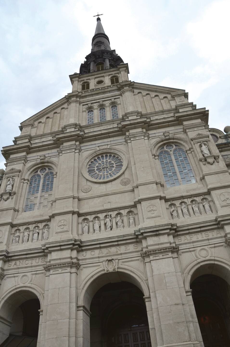 [EN IMAGES] Voici 10 choses à découvrir sur l'église SaintJean