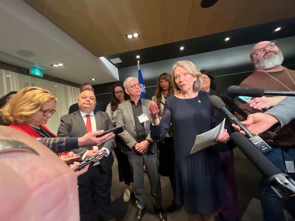 Service de première ligne: les CLSC comme porte d’entrée, mais les médecins restent dans les GMF